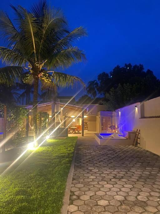 Novo-Refugio Do Arquiteto - Casa Coqueiro, 4 Minutos Caminhando Ate A Praia Sao Sebastiao  Exterior photo